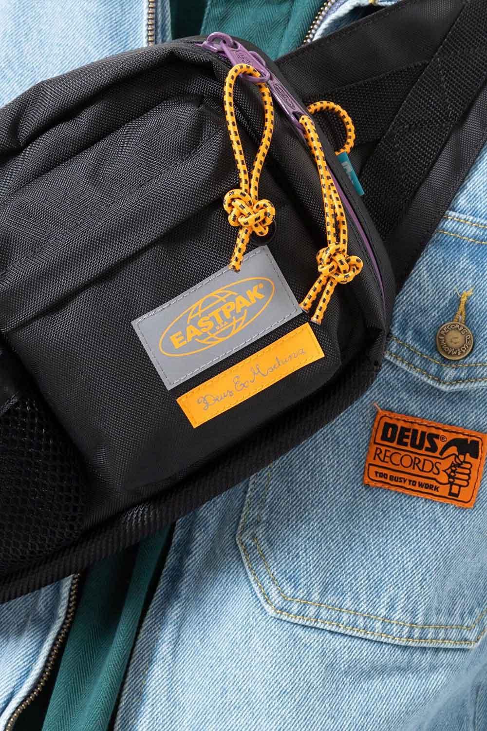 Eastpak-Bumbag Double Deus Black-Bel Çantası-2-Milagron.com