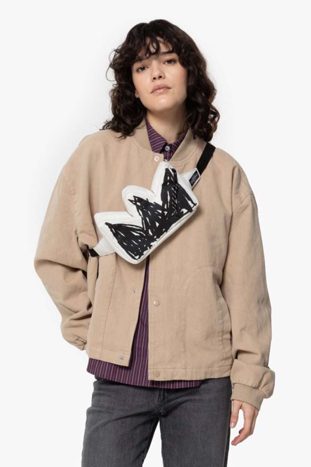 Eastpak-Crown Bag Basquiat-Bel Çantası-3-Milagron.com