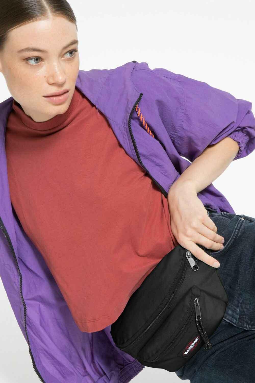 Eastpak-Doggy Bag Black Bel Çantası-Bel Çantası-2-Milagron.com