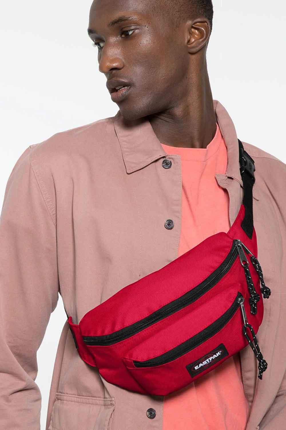 Eastpak-Doggy Bag Sailor Red Bel Çantası-Bel Çantası-1-Milagron.com