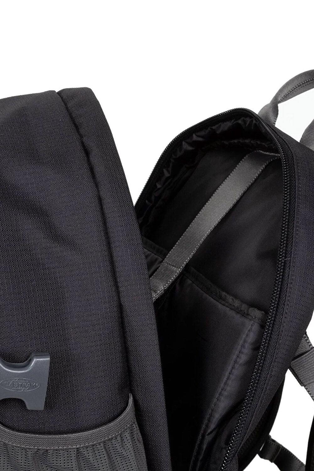 Eastpak-Out Safepack Out Black-Sırt Çantası-2-Milagron.com