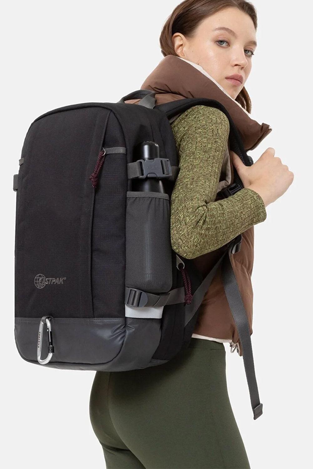 Eastpak-Out Safepack Out Black-Sırt Çantası-8-Milagron.com