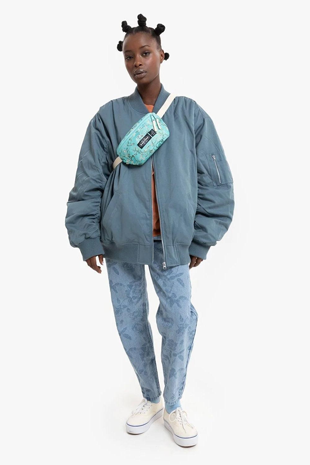 Eastpak-Springer Van Gogh Blue-Bel Çantası-2-Milagron.com