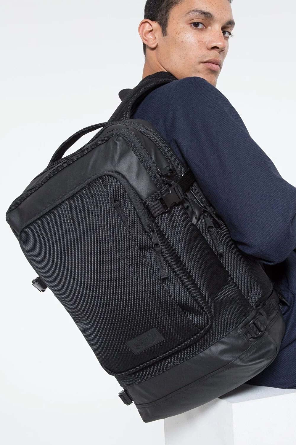 Eastpak-Tecum L Cnnct Coat-Sırt Çantası-9-Milagron.com