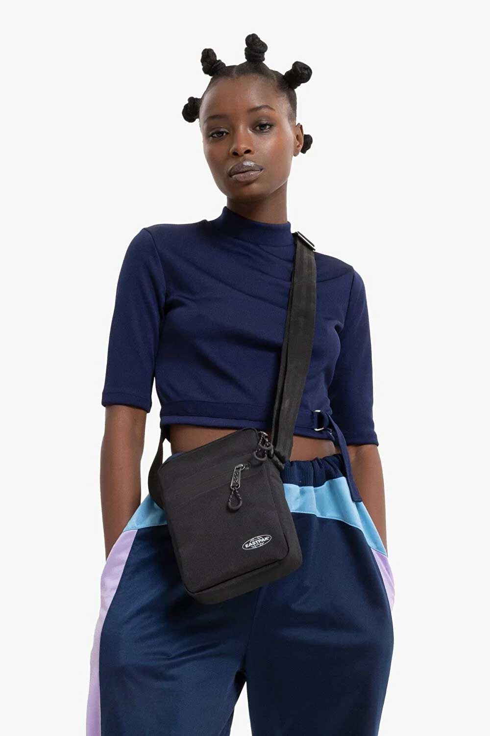 Eastpak-The One Storm Black-Bel Çantası-2-Milagron.com