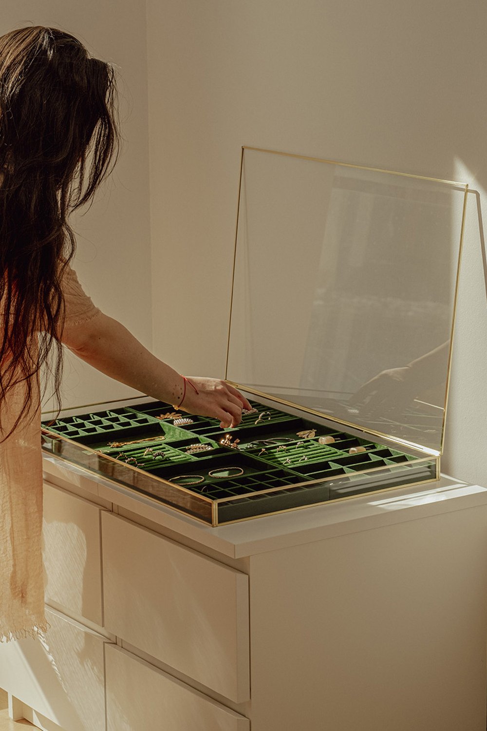 El Crea Designs-Cam Takı Mücevher Teşhir Standı Düzenleyici Vitrin | Pirinç & Gold-Takı Standı-7-Milagron.com