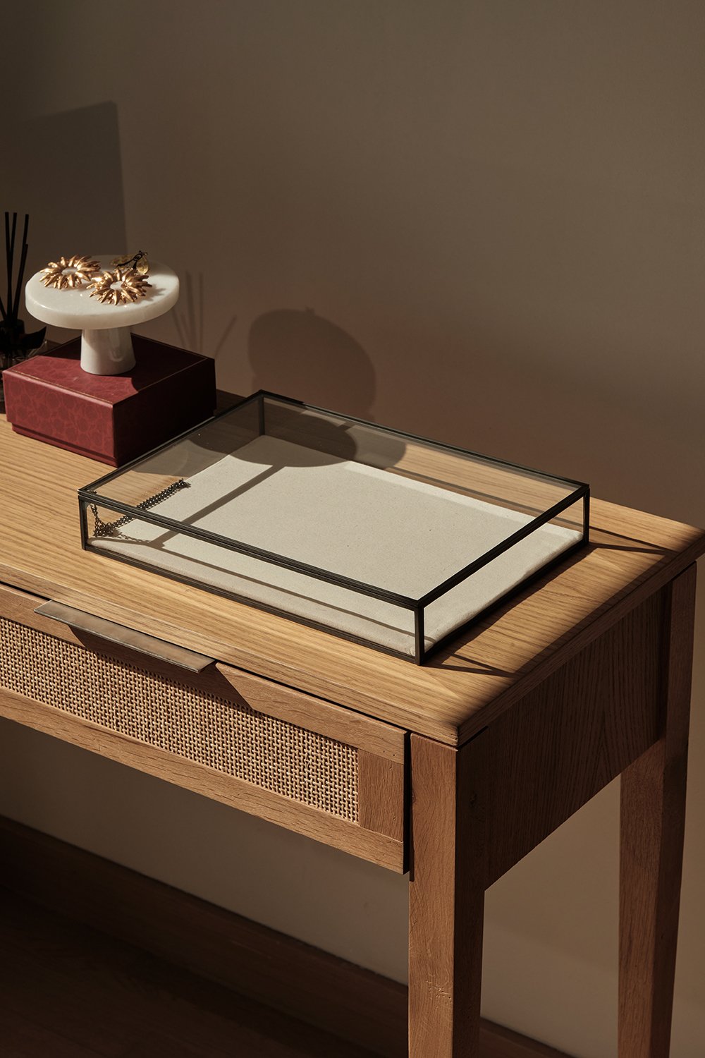 El Crea Designs-Cam Takı Ve Aksesuar Kutusu | Keten Tabanlı | Siyah | 35x25x5cm-Dekoratif Kutu-5-Milagron.com