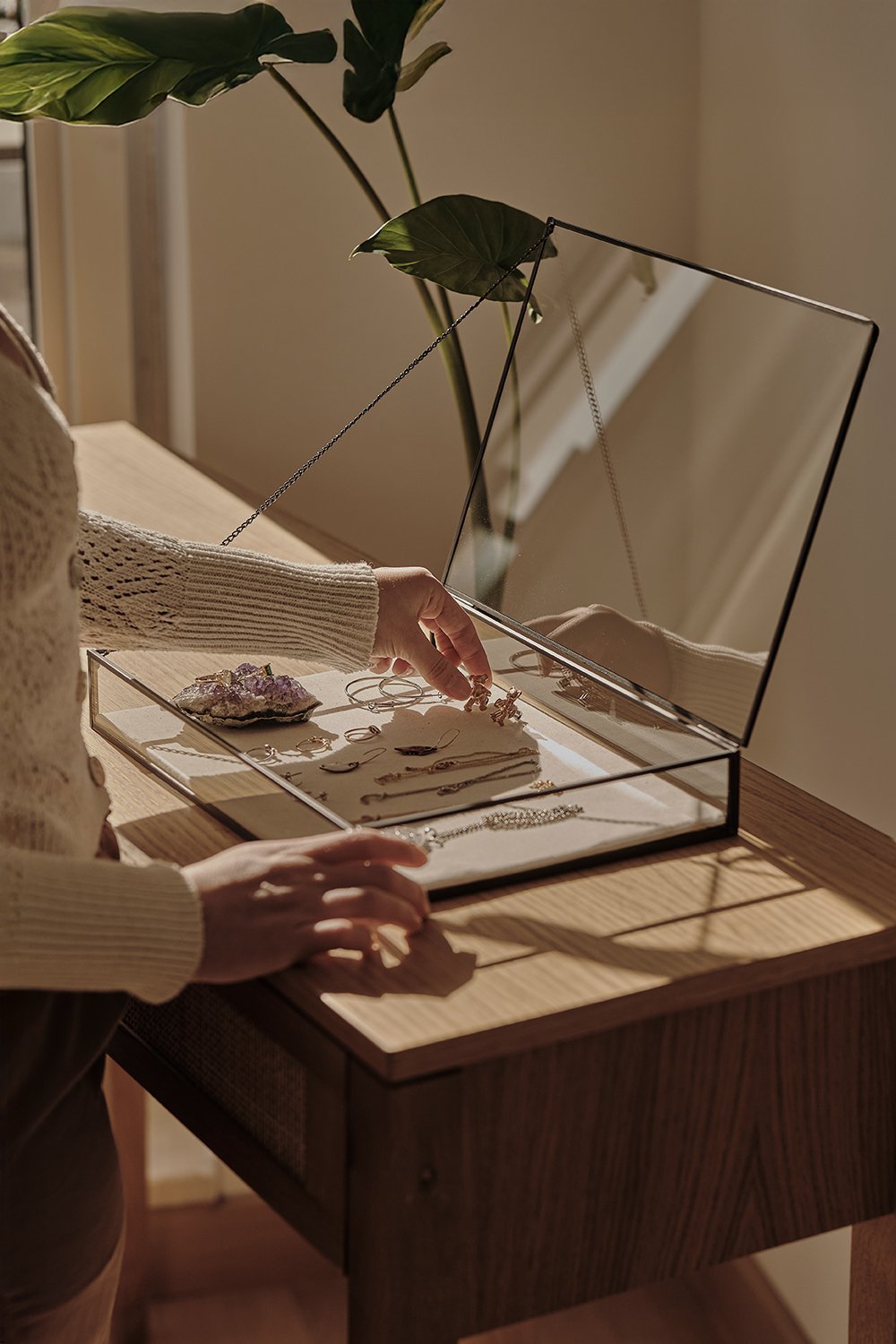 El Crea Designs-Cam Takı Ve Aksesuar Kutusu | Keten Tabanlı | Siyah | 35x25x5cm-Dekoratif Kutu-7-Milagron.com