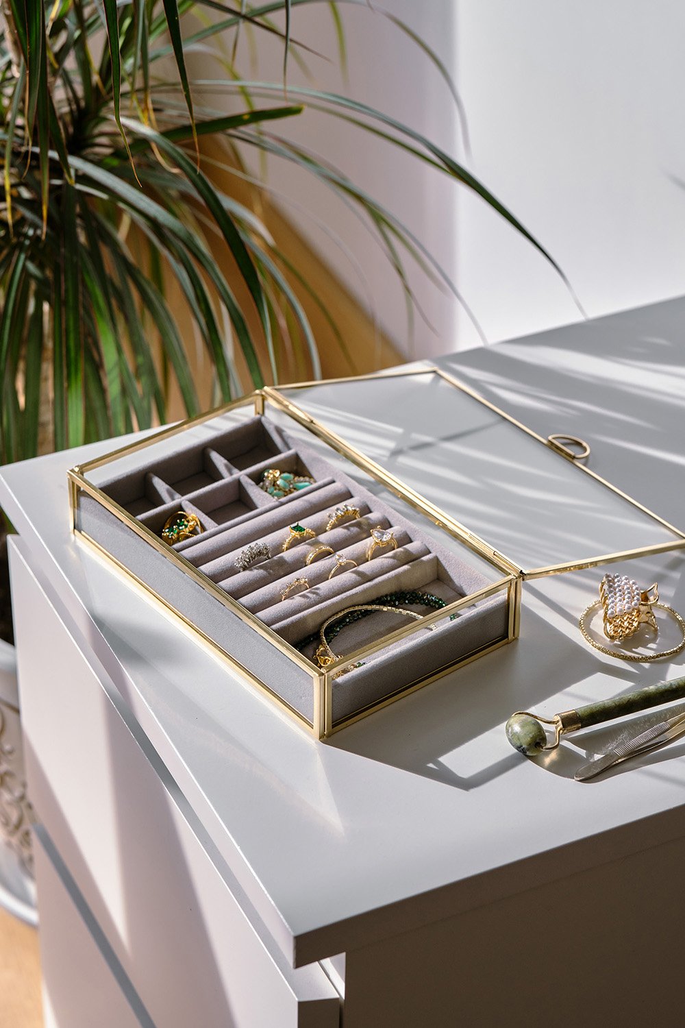 El Crea Designs-Organizer | Kadife | Bölmeli | Cam | Pirinç & Gold-Takı Standı-10-Milagron.com