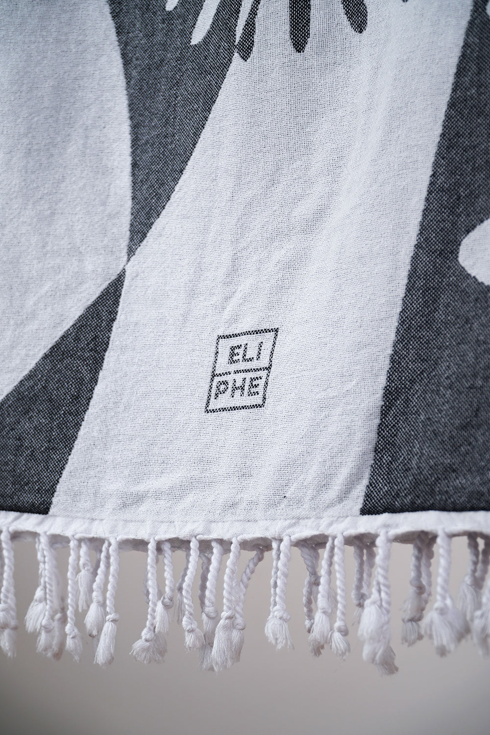 Eliphe-Rax Siyah Peştemal-Plaj Havlusu-3-Milagron.com