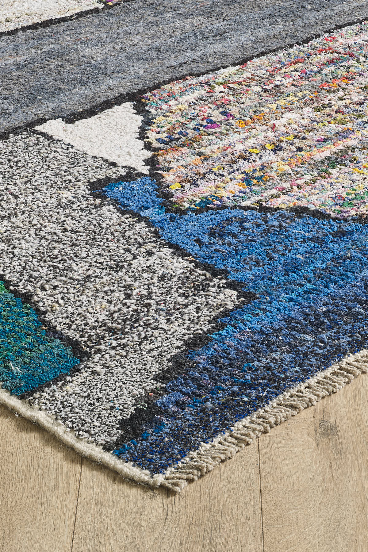 Empera-Antik Halı Recycle Etnik Desenli El Dokuması Salon Halısı E0008-2-Milagron.com