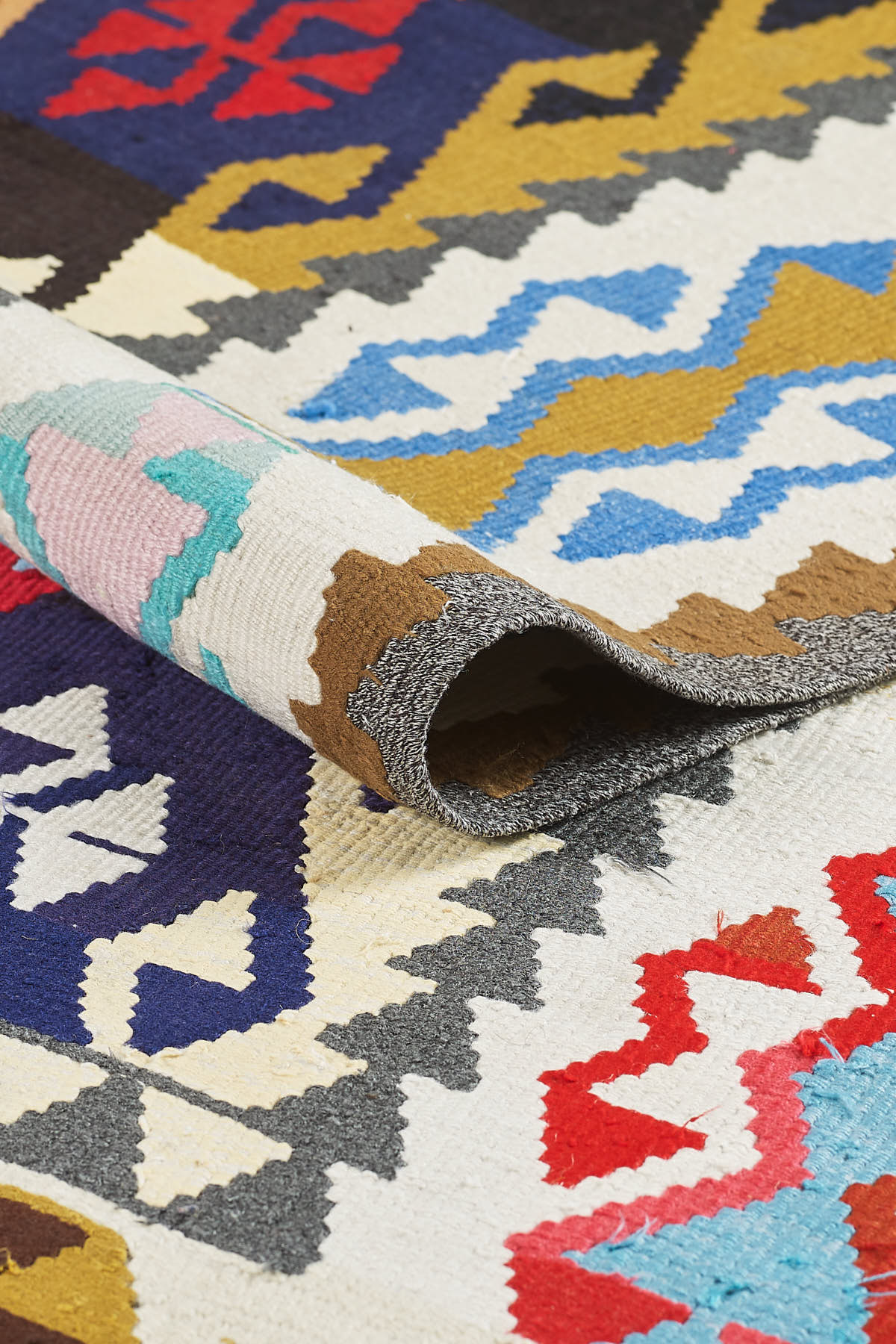 Empera-Antik Kilim Anadolu Etnik Desenli El Dokuması Kilim E0528-3-Milagron.com