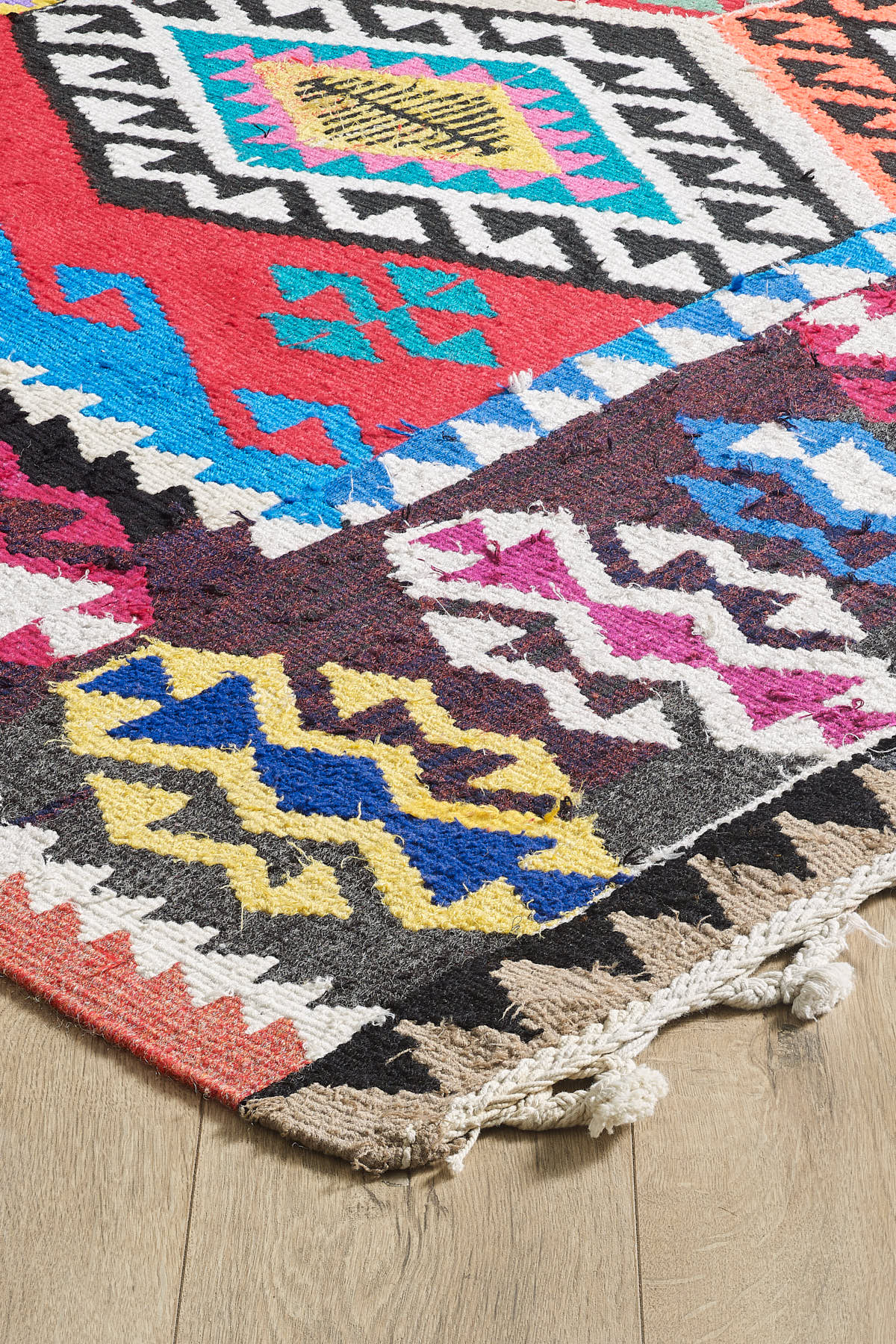 Empera-Antik Kilim Anadolu Etnik Desenli El Dokuması Kilim E0533-2-Milagron.com