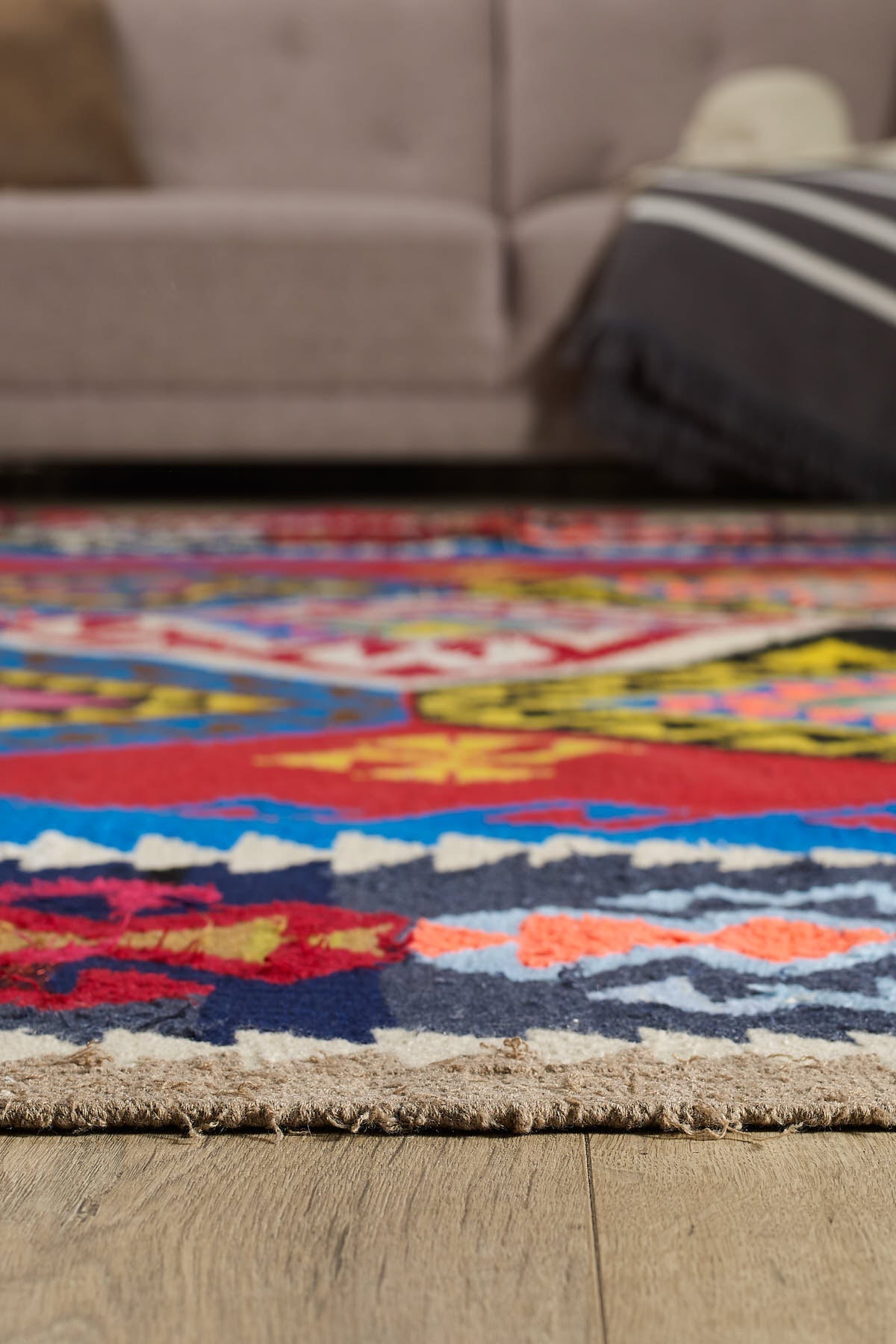 Empera-Antik Kilim Anadolu Etnik Desenli El Dokuması Kilim E0533-4-Milagron.com