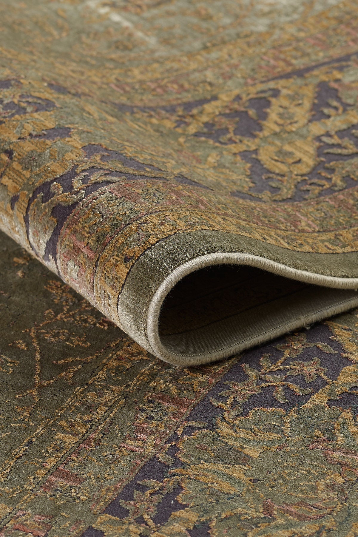 Empera-Gordion Vertkelly Kedinden Saçaklı Modern Halı-3-Milagron.com