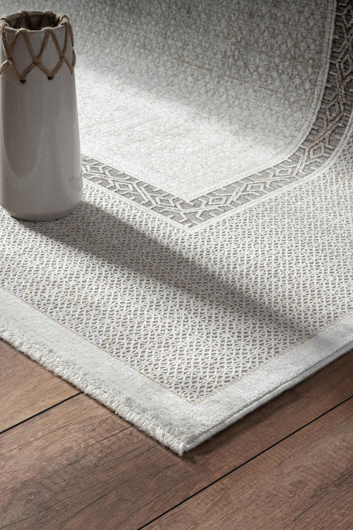 Empera-Soho House Delft Modern Klasik Doğal Elyaflı Salon Halısı-3-Milagron.com