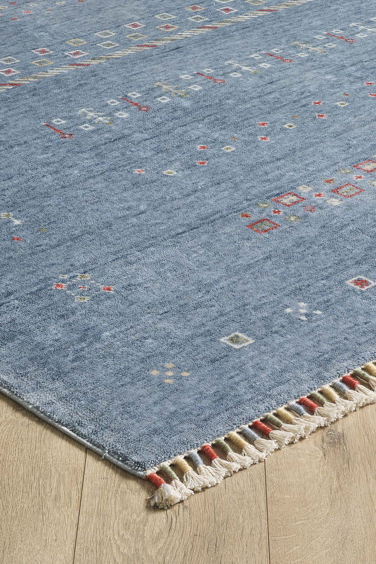 Empera-Violin Marine Etnik Desenli Mavi Saçaklı Salon Halısı-2-Milagron.com