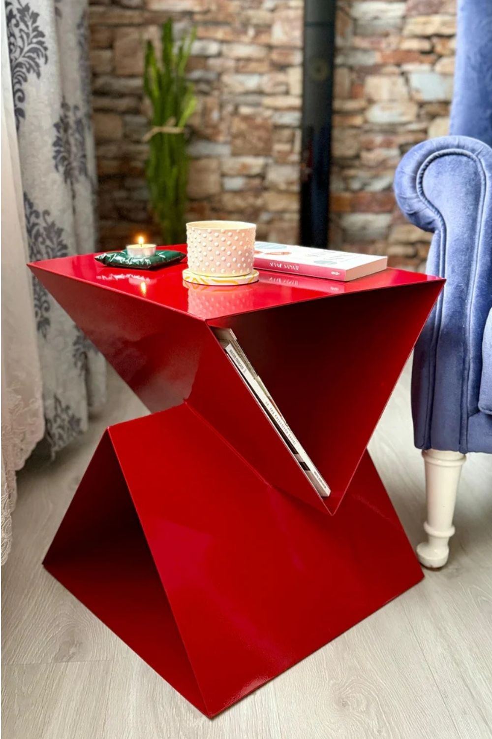 Vertex El Yapımı Kırmızı Yan Sehpa - 0