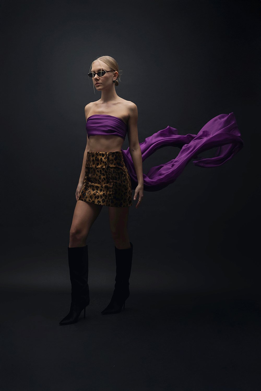 Esra Adıgüzel-Roar - Kemer Detaylı Leopar Desenli Etek-Etek-1-Milagron.com