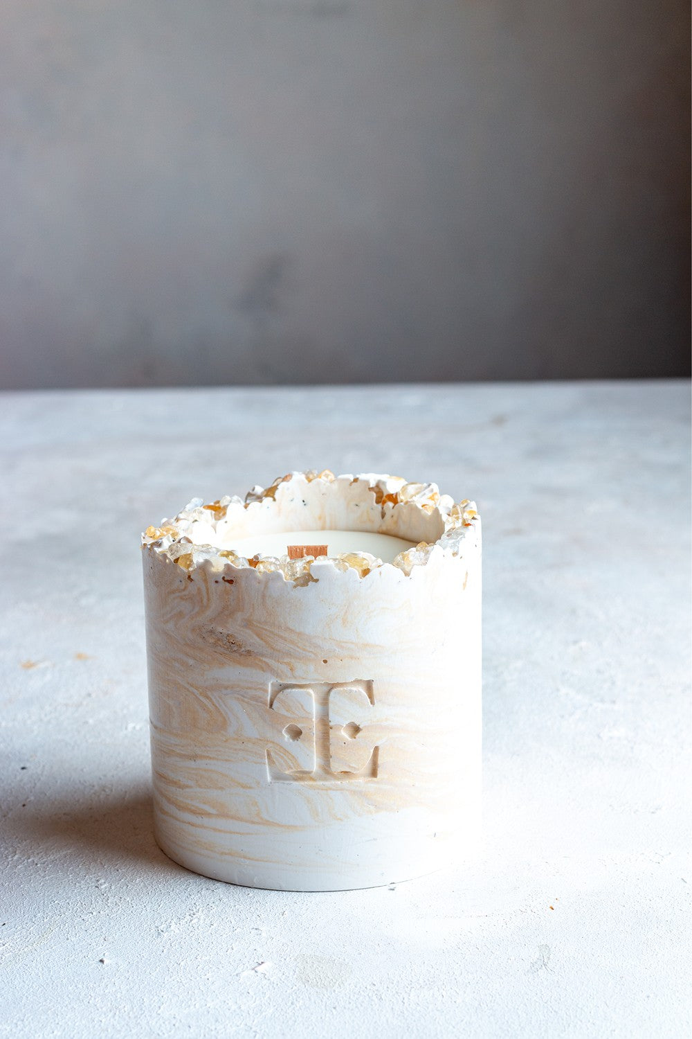 Esti Living-Fresh Bloom Taşlı Büyük Boy Mum-Mum-1-Milagron.com