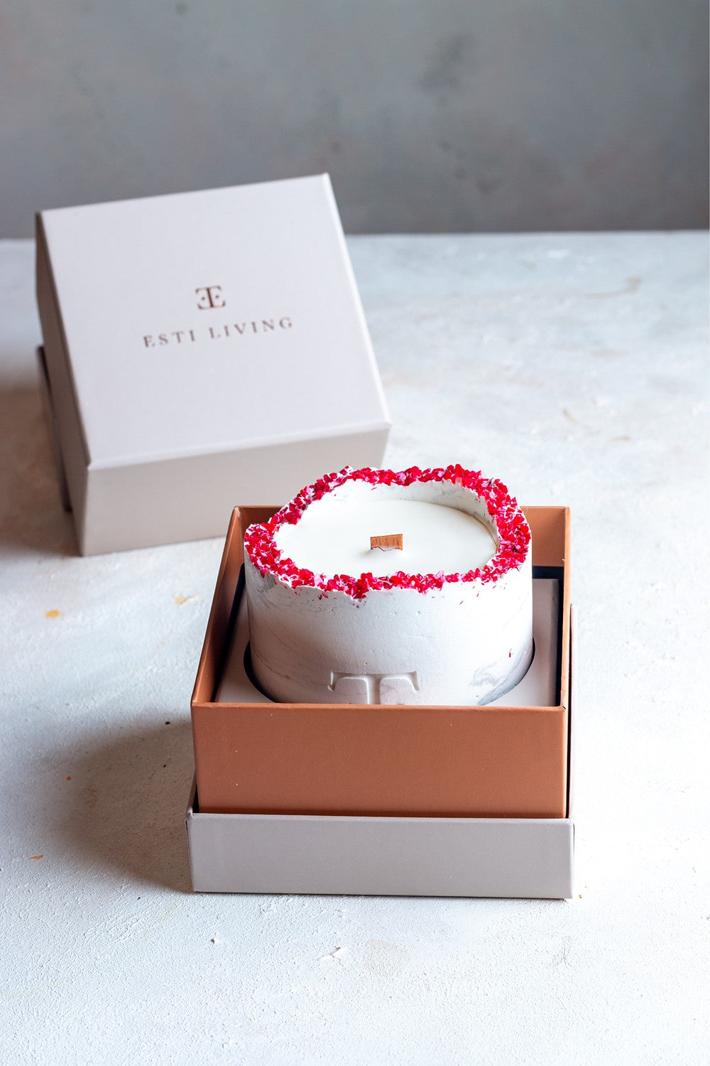Esti Living-Simply Red Büyük Taşlı Mum-Mum-2-Milagron.com