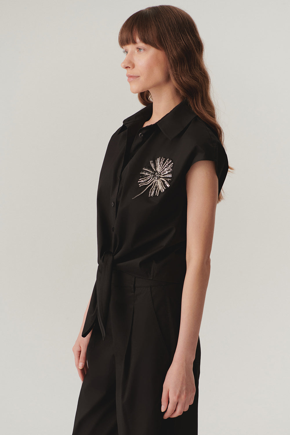 Exquise-Belden Bağlamalı Taş İşleme Detaylı Pamuklu Kısa Kol Siyah Gömlek-Gömlek-3-Milagron.com