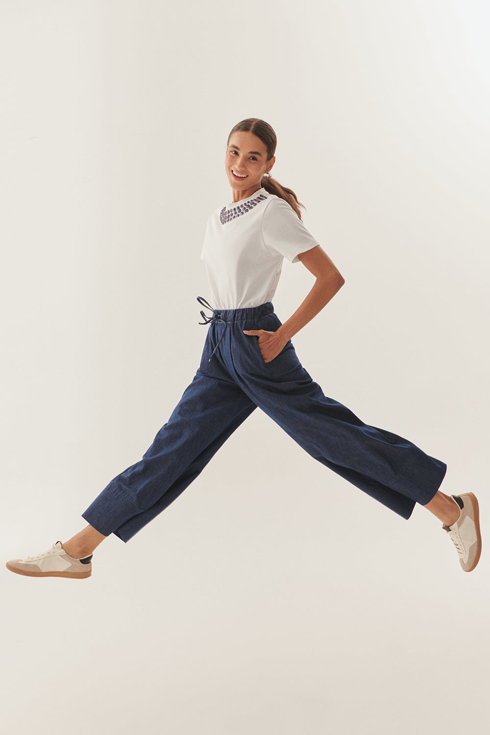 Exquise-Beli Lastikli Bağcık Detaylı İndigo Geniş Paça Pamuk Denim Pantolon-Kot Pantolon-3-Milagron.com