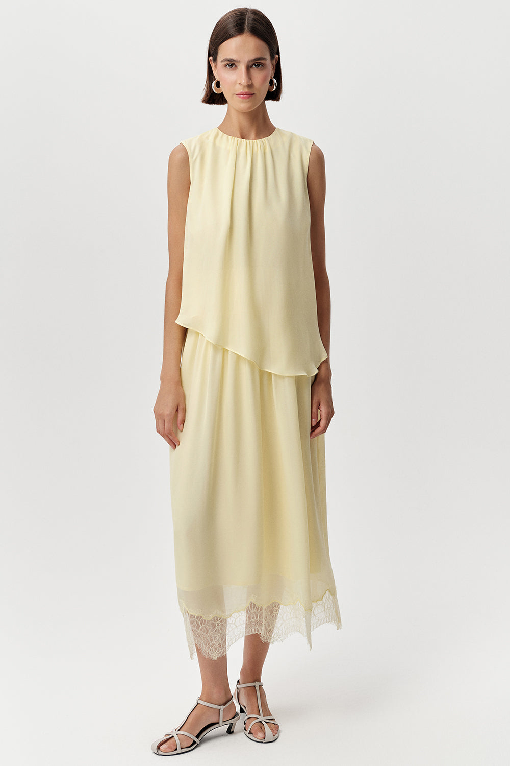 Bisiklet Yaka Beli Büzgülü Dantelli Regular Midi Sarı Elbise