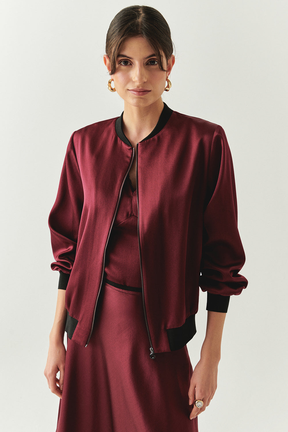 Exquise-Bisiklet Yaka Cepli Saten Yüzeyli Regular Fermuarlı Vişne Ceket-CEKET-1-Milagron.com