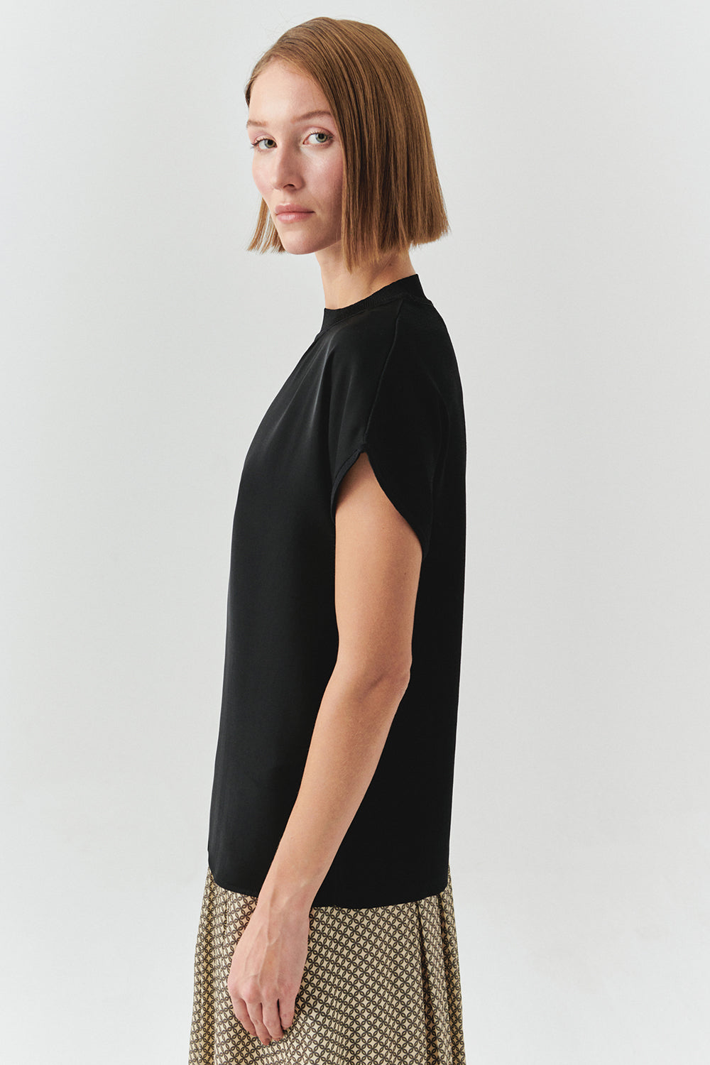 Exquise-Bisiklet Yaka Düşük Kol Triko Garnili Regular Siyah Bluz-BLUZ-2-Milagron.com