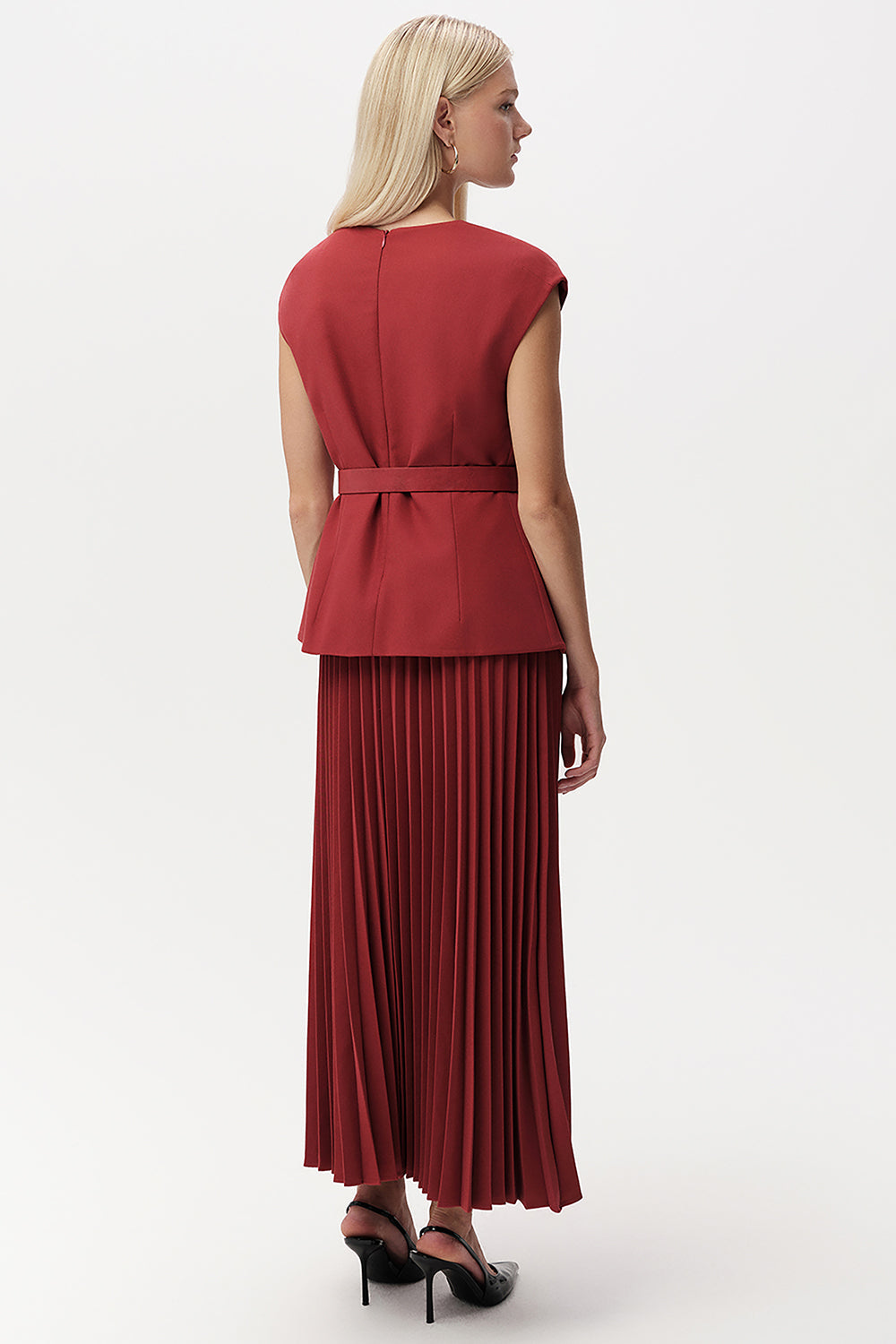 Exquise-Bisiklet Yaka Kemerli Plisoley Slim Fit Midi Kiremit Elbise-ELBİSE-3-Milagron.com