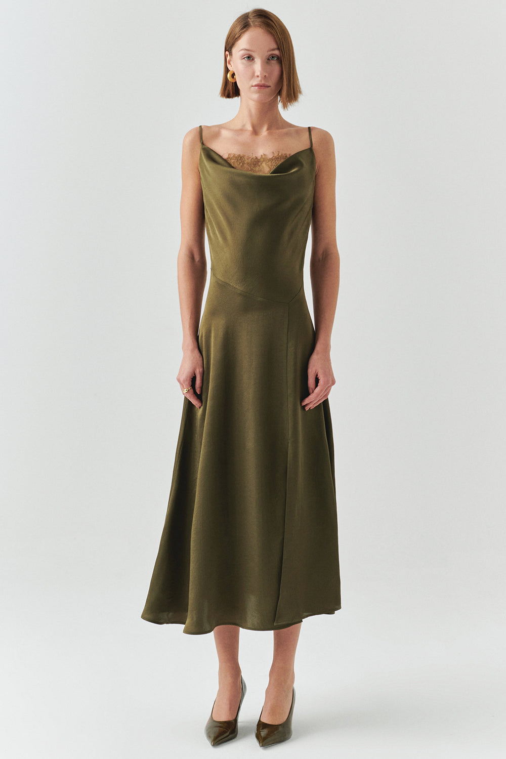 Exquise-Dantel Detaylı Askılı Regular Saten Midi Haki Elbise-ELBİSE-1-Milagron.com