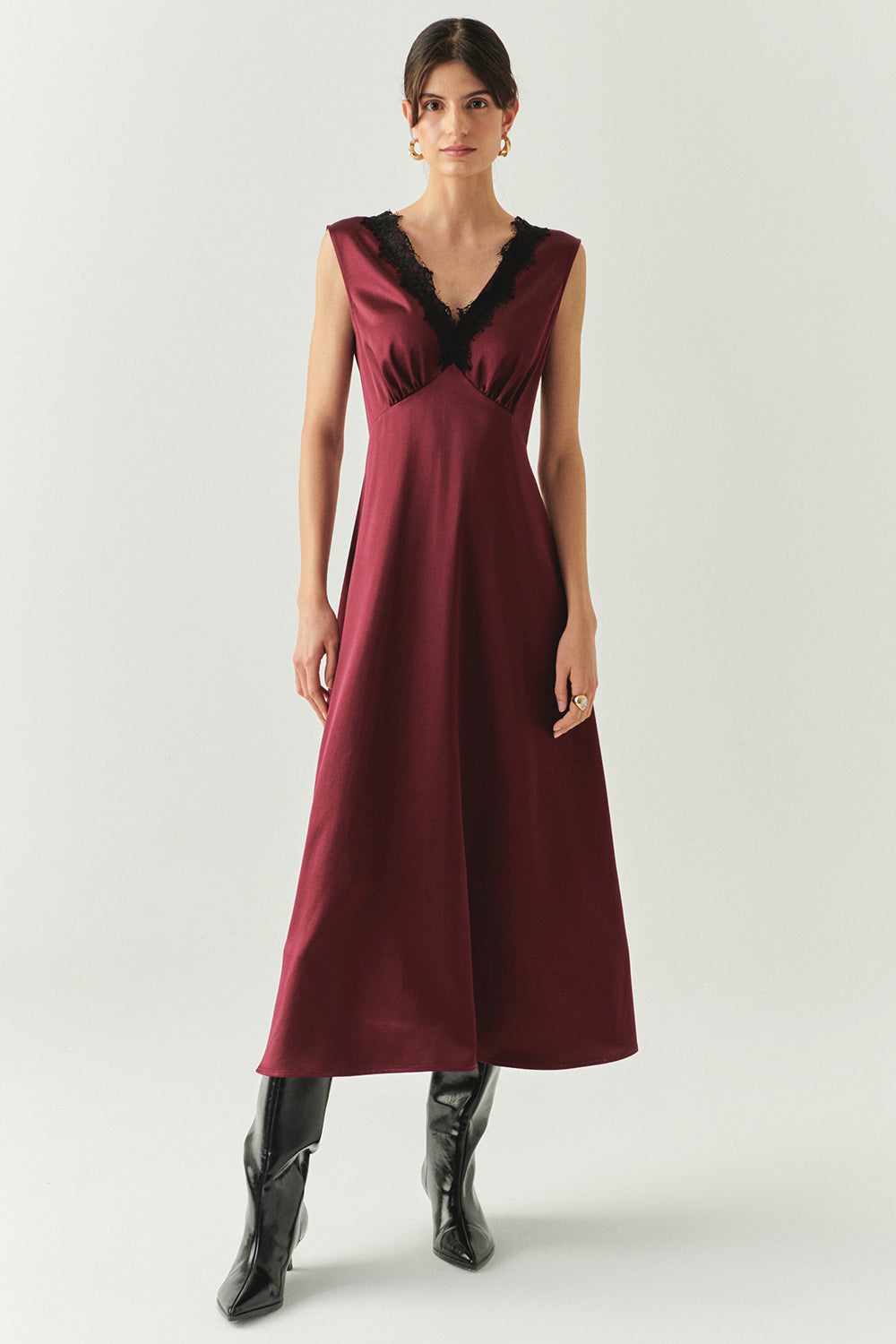 Exquise-Dantel Yaka Detaylı Regular Saten Midi Vişne Elbise-ELBİSE-1-Milagron.com