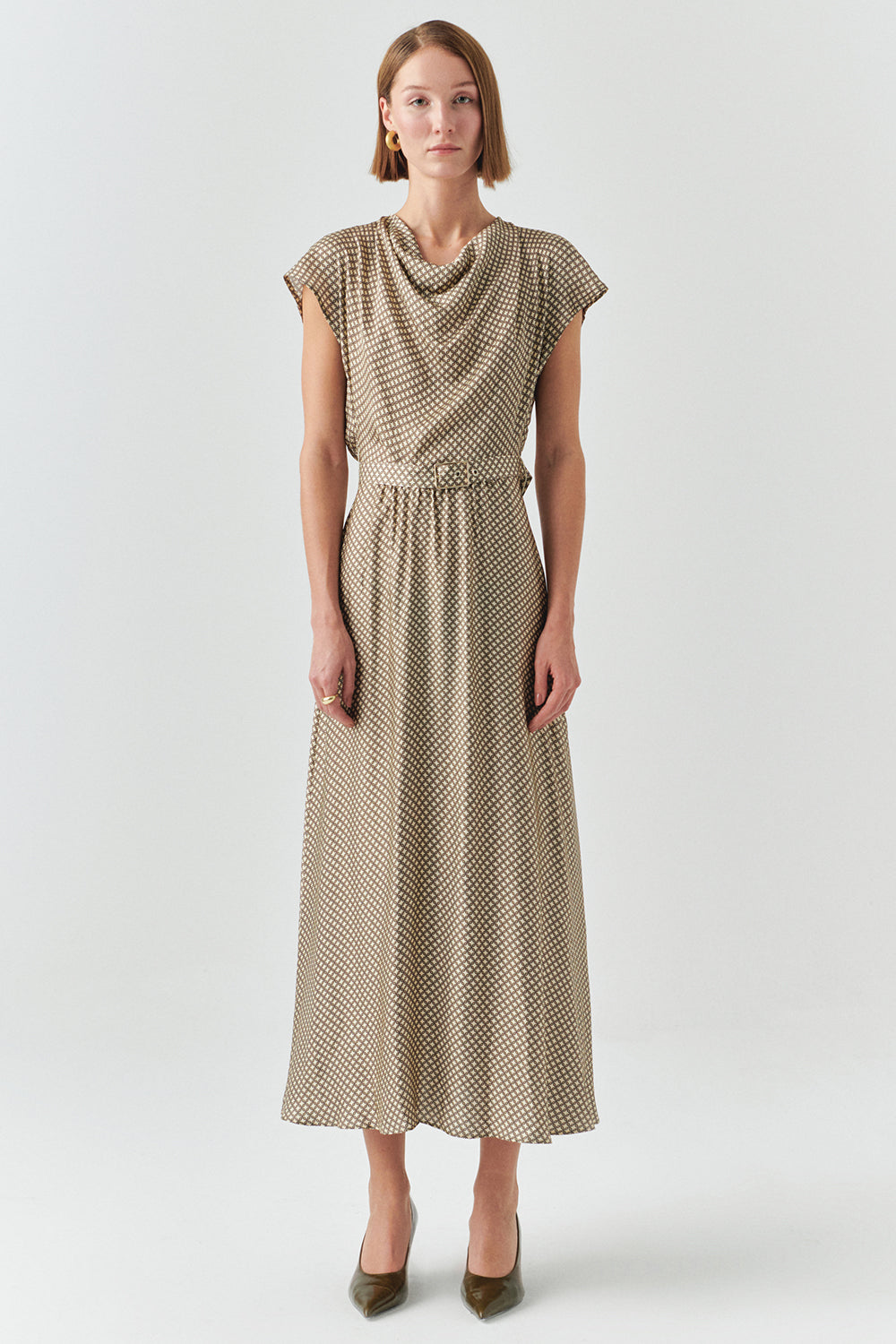 Exquise-Desenli Degaje Yaka Kemerli Kolsuz Slim Fit Midi Elbise-ELBİSE-3-Milagron.com