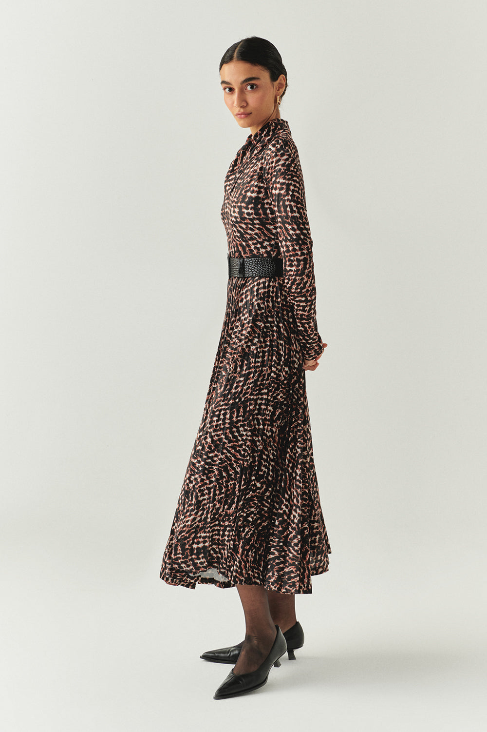 Exquise-Desenli Uzun Kollu Kemerli Slim Fit Pliseli Midi Elbise-ELBİSE-2-Milagron.com