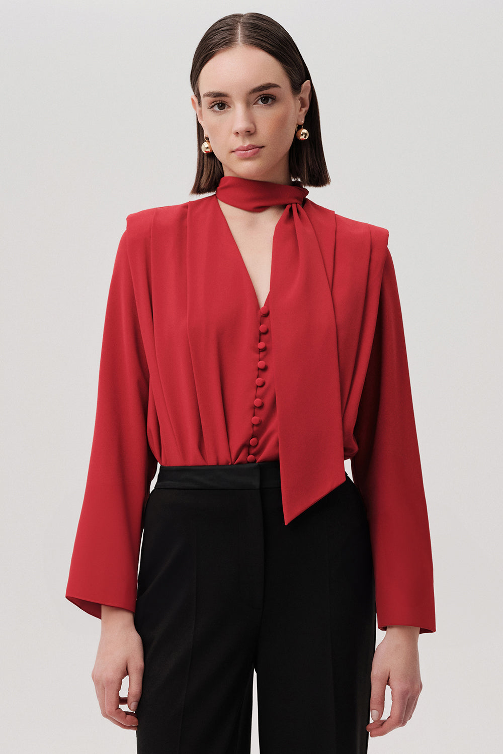 Exquise-Fular Yaka Drapeli Regular Uzun Kollu Kırmızı Bluz-BLUZ-1-Milagron.com