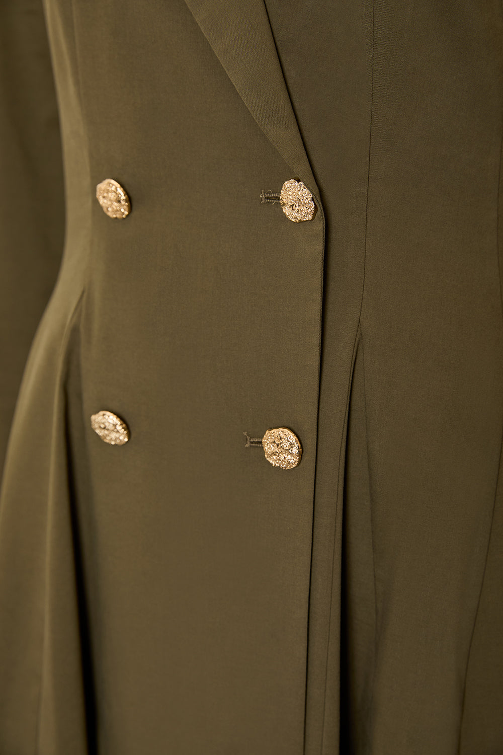 Exquise-Gold Düğme Detaylı Kruvaze Dokuma Midi Blazer Elbise-ELBİSE-3-Milagron.com