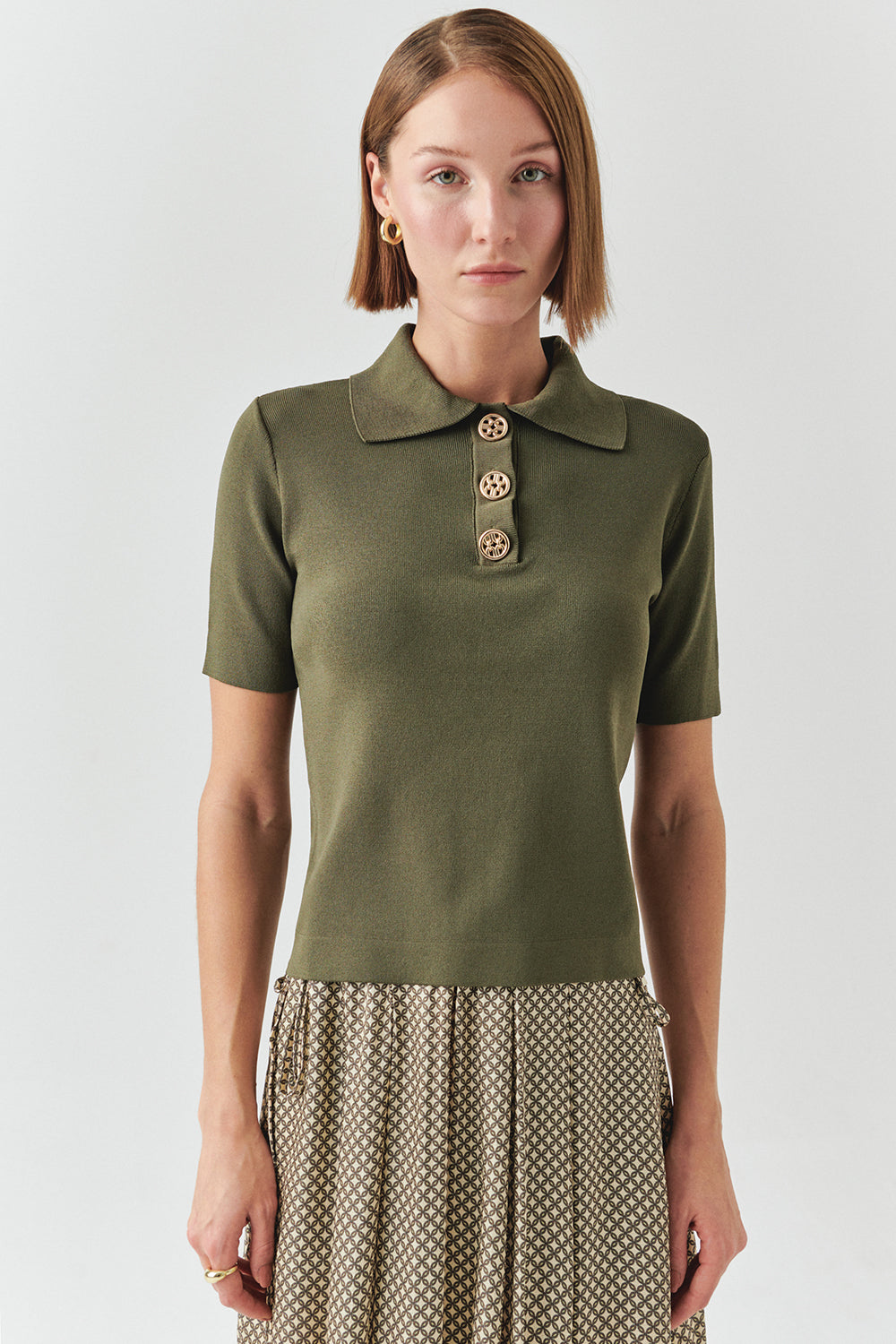 Exquise-Gömlek Yaka Düğmeli Kısa Kollu Slim Fit Haki Triko Bluz-BLUZ-2-Milagron.com