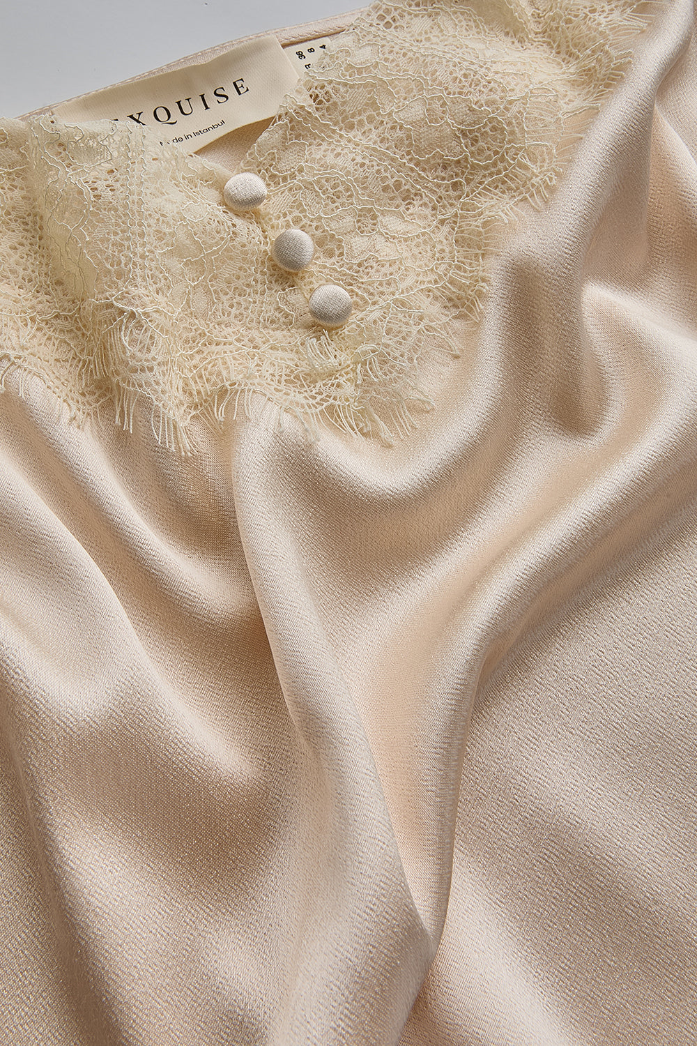 Exquise-İnce Ayarlanabilir Askılı Regular Fit Bluz-Bluz-7-Milagron.com