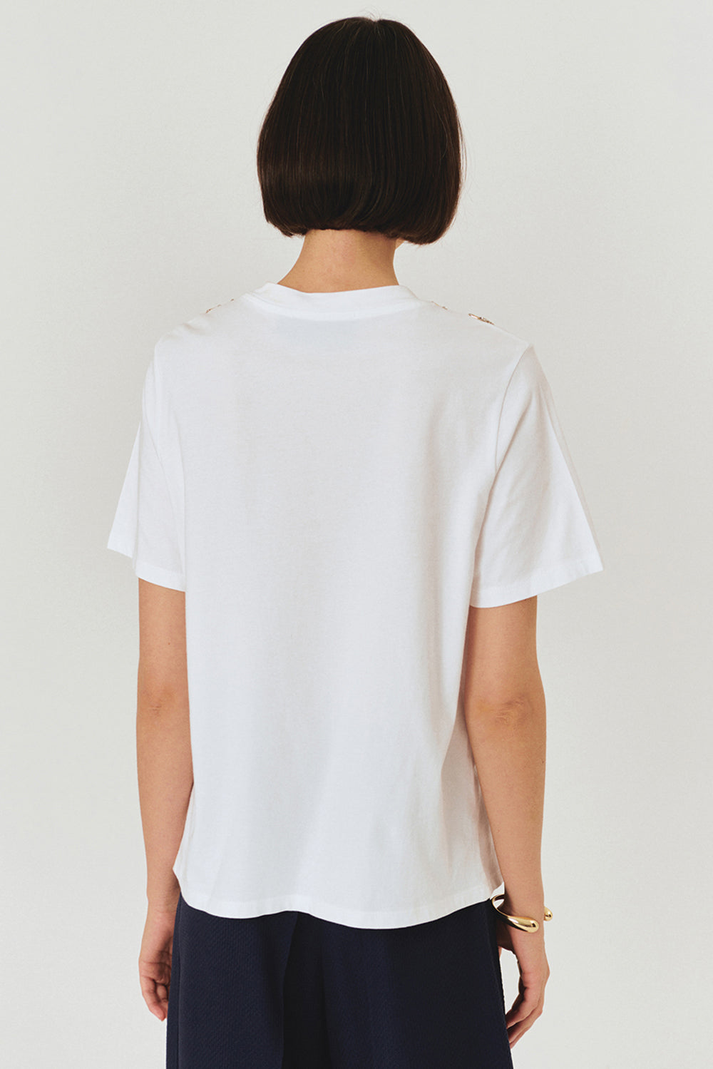 Exquise-İşleme Ve Taş Detaylı Bisiklet Yaka Beyaz Pamuklu örme Tişört-T-Shirts-4-Milagron.com