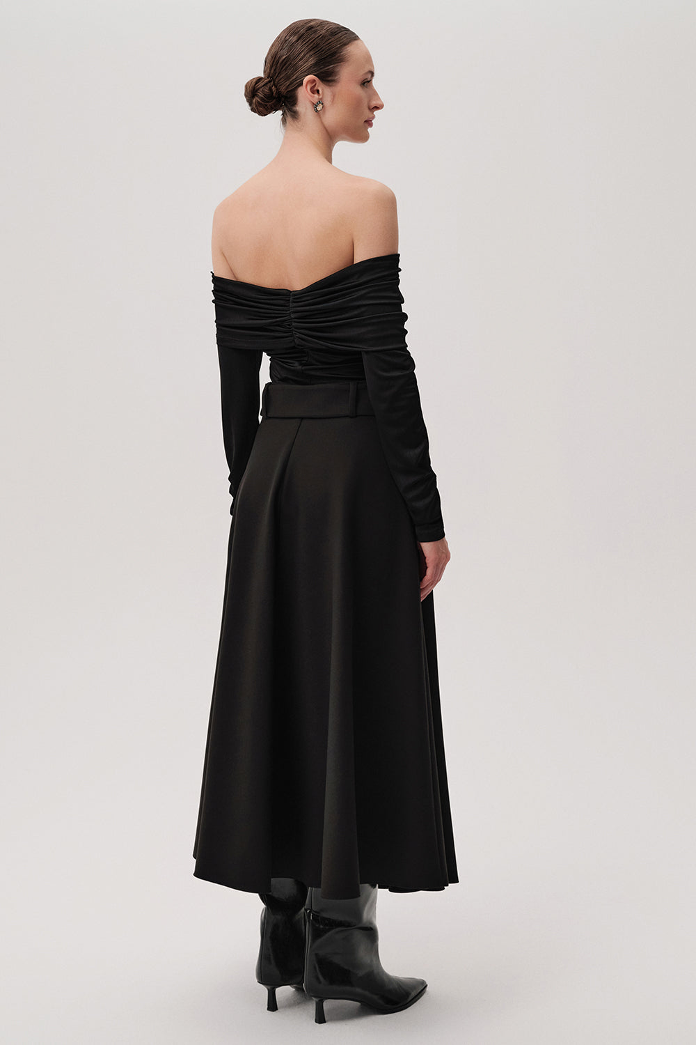 Exquise-Kemer Detaylı Cepli Regular Kalıp Midi Siyah Etek-ETEK-4-Milagron.com