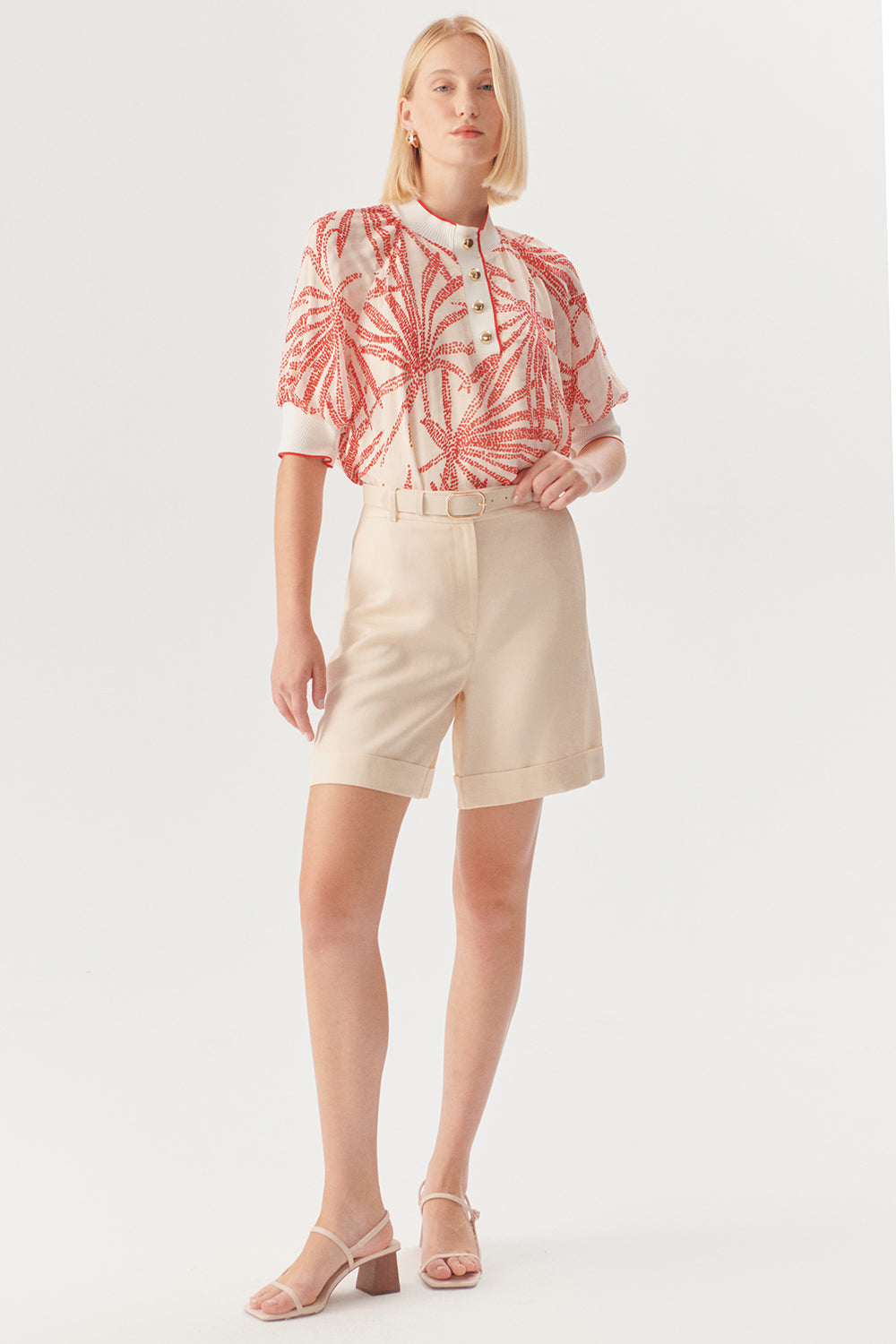 Exquise-Kemerli Duble Paçalı Bej şort-Şort-1-Milagron.com