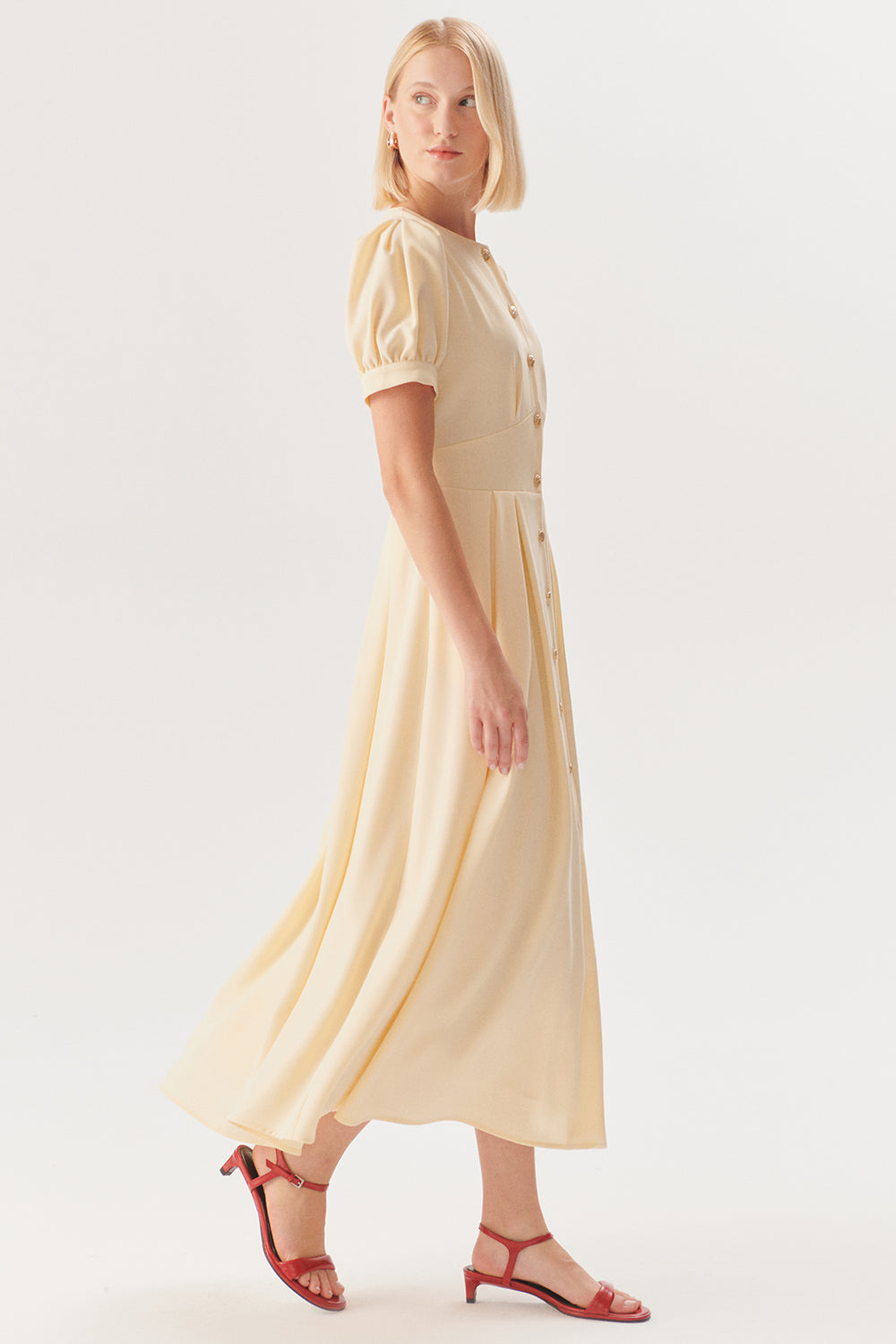 Exquise-Kısa Kol önden Düğmeli Bele Oturan Bej Elbise-ELBİSE-3-Milagron.com