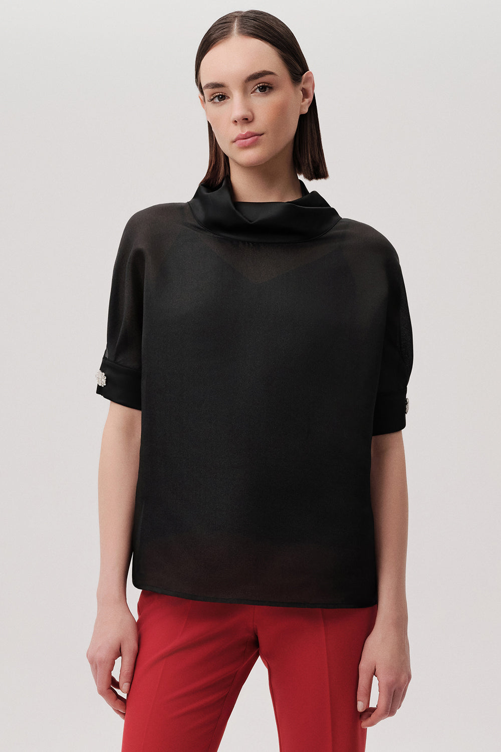 Exquise-Kısa Kollu Astarlı Boğazlı Dökümlü Yaka Regular Organze Siyah Bluz-BLUZ-1-Milagron.com