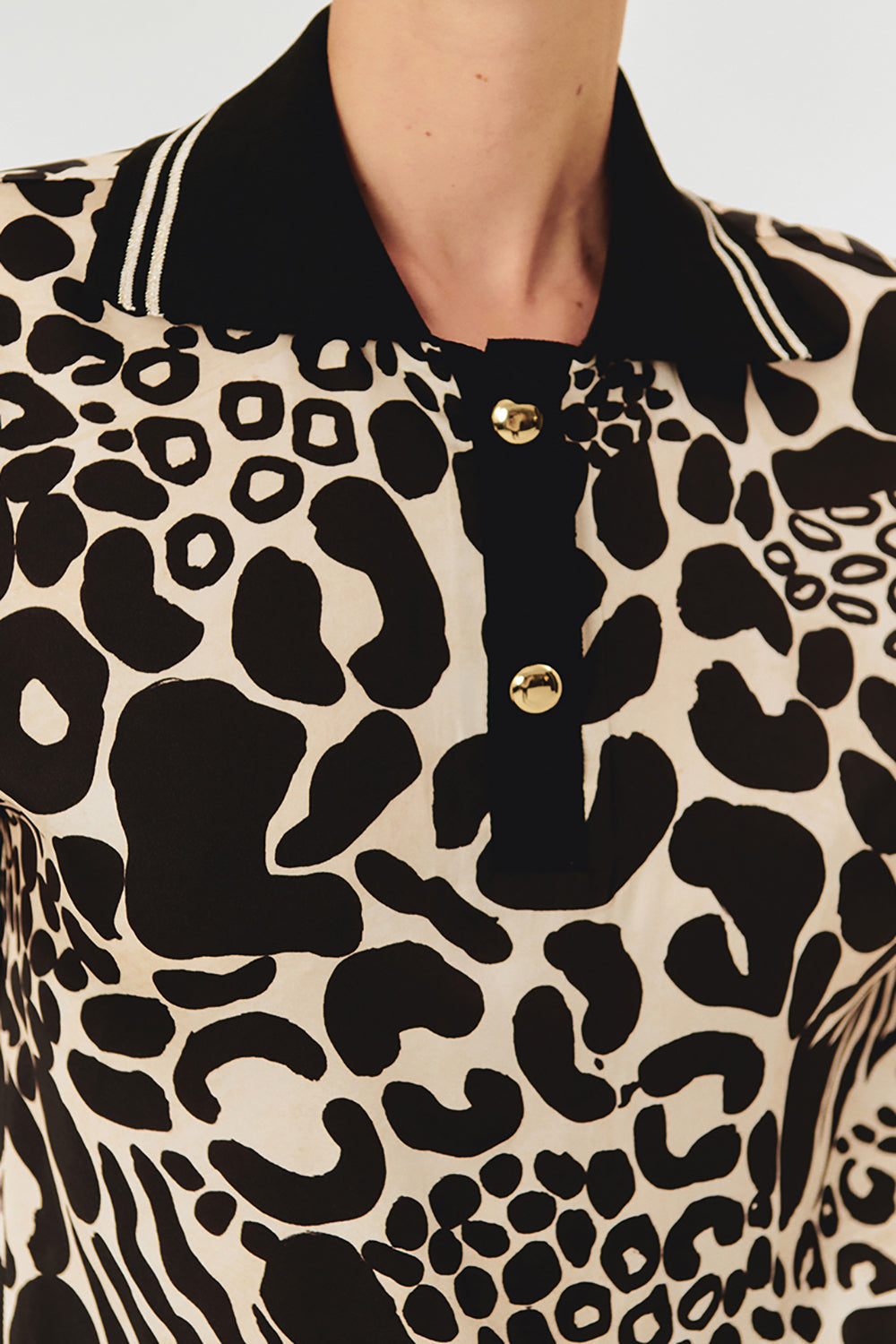 Exquise-Kolsuz Gömlek Yakalı Regular Fit Soyut Desenli Bluz-Gömlek-3-Milagron.com