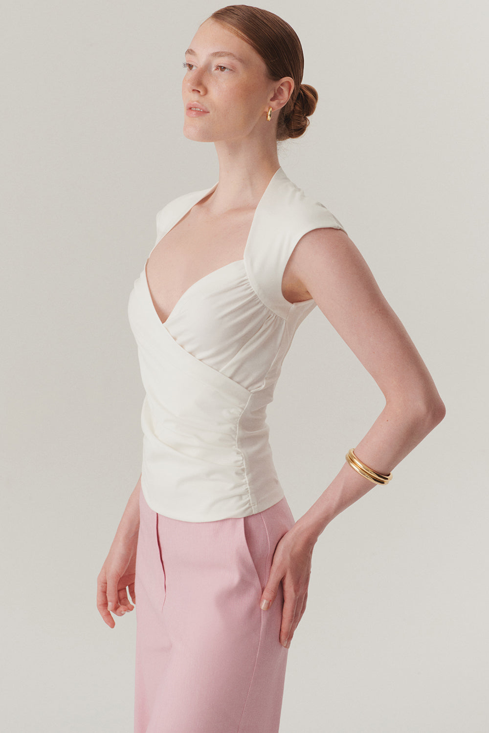 Exquise-Kruvaze Yaka Slim Fit Beyaz Bluz-Bluz-3-Milagron.com