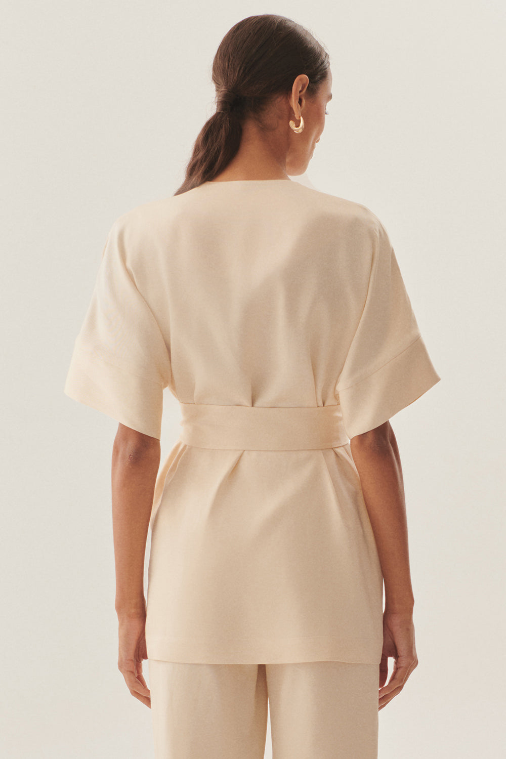 Exquise-Kruvaze Yaka Yarasa Kol İşleme Detaylı Rahat Kalıp Bej Ceket-Ceket-4-Milagron.com