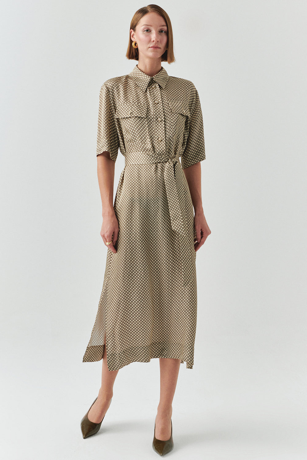 Exquise-Kuşaklı Desenli Gömlek Yaka Kısa Kollu Regular Midi Elbise-ELBİSE-1-Milagron.com