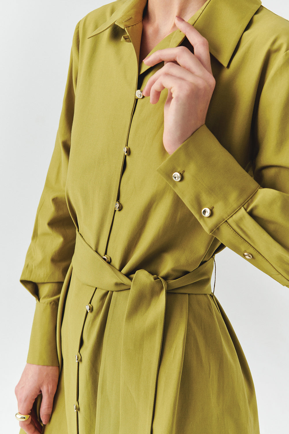 Exquise-Kuşaklı Gömlek Yaka Uzun Kollu Midi Regular Yeşil Elbise-ELBİSE-5-Milagron.com