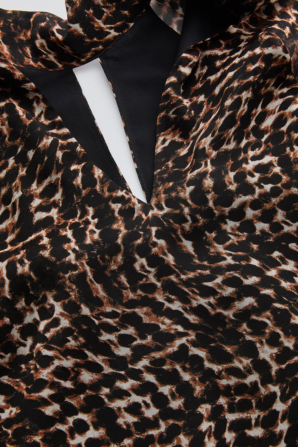 Exquise-Leopar Desen Fular Yakalı Astarlı Regular Bluz-BLUZ-6-Milagron.com